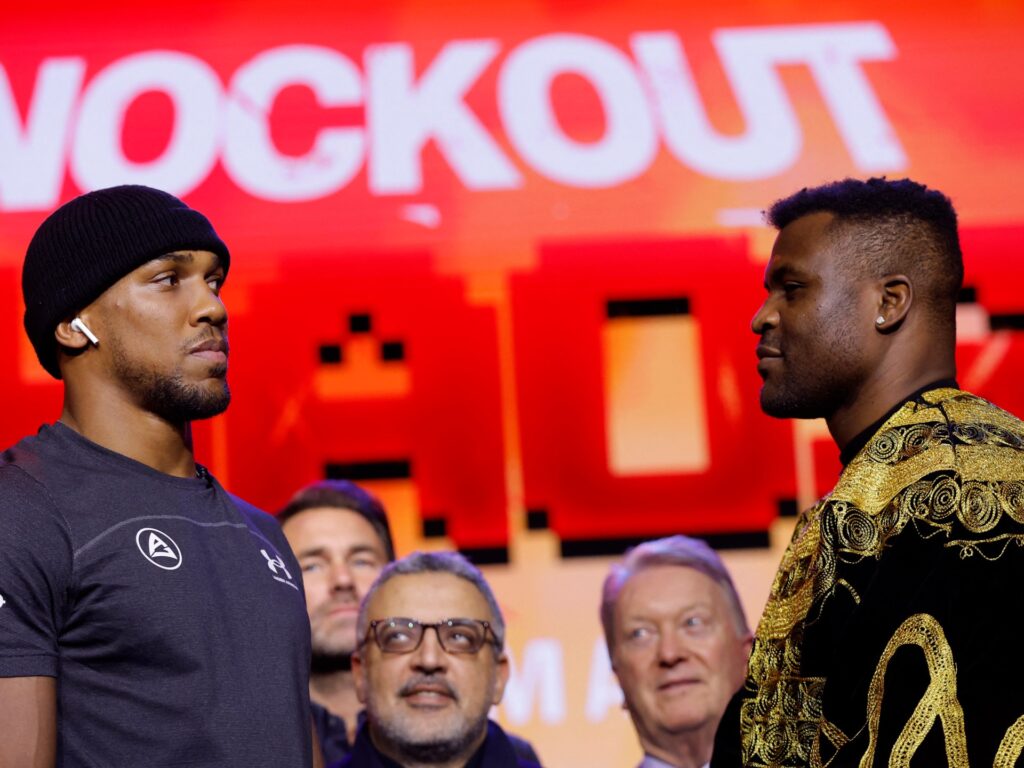 Joshua eyes undisputed heavyweight title ahead of Ngannou fight | Boxing News