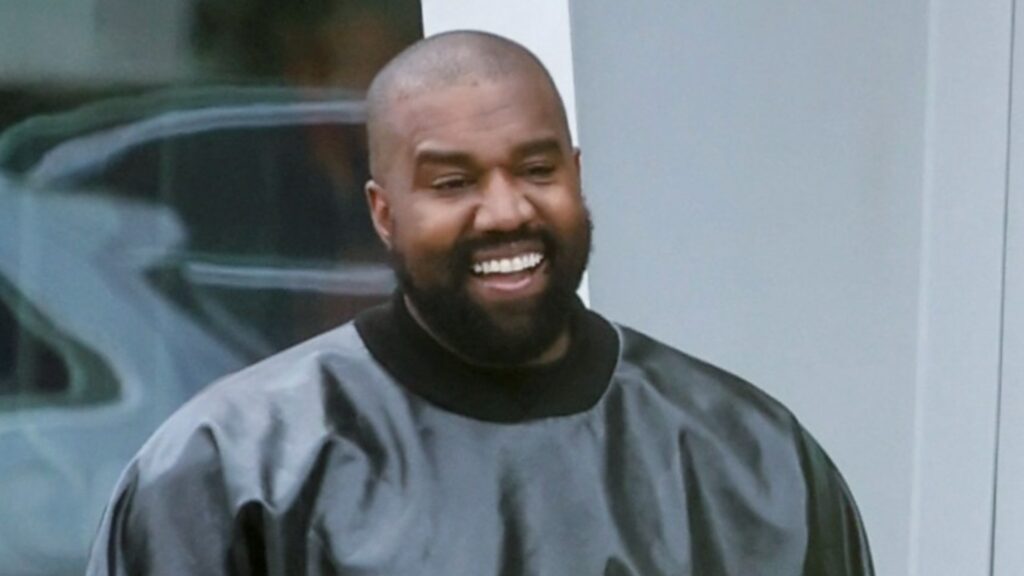 Kanye West Didn't Have Teeth Removed For New Grill (Exclusive)