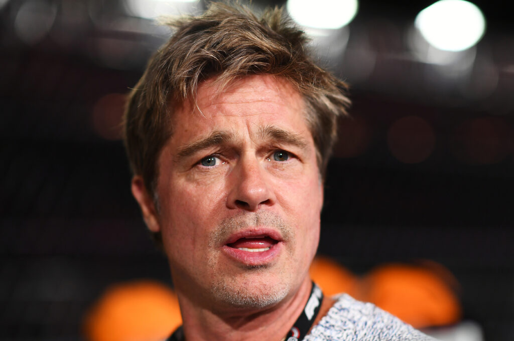 Jason Priestley Exposed Brad Pitt For Never, Ever Showering