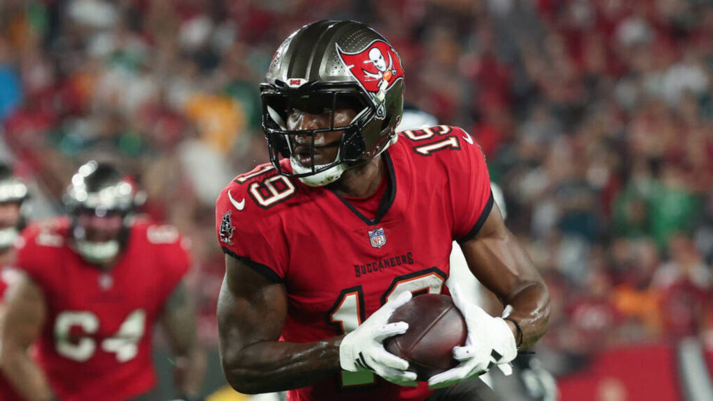 Watch: Bucs get offense going early with 44-yard touchdown